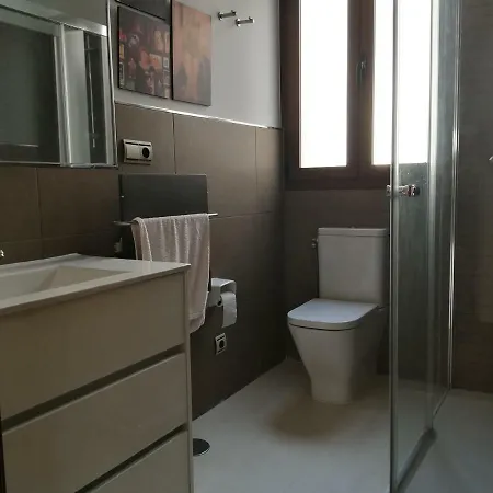 Apartamento Luminoso, Tranquilo Y Centrico Apartment *